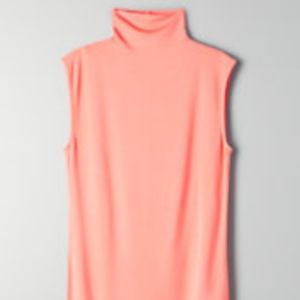 New Aritzia - Babaton top